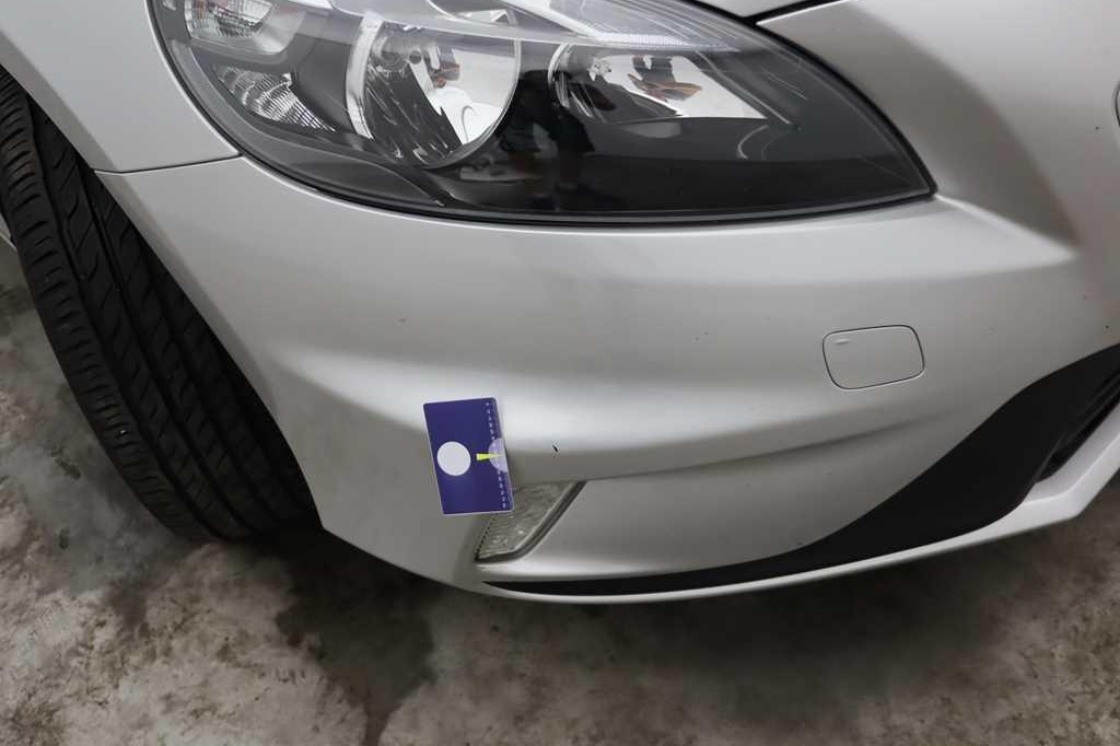 Volvo V40 2016 фото 9