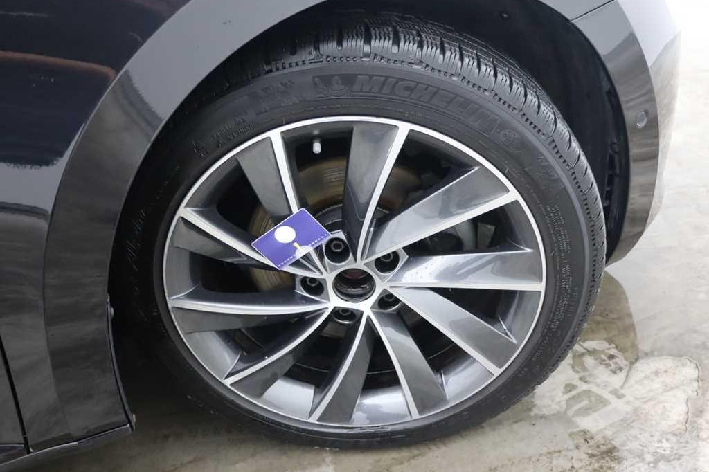 Skoda Superb Combi 2016 фото 33