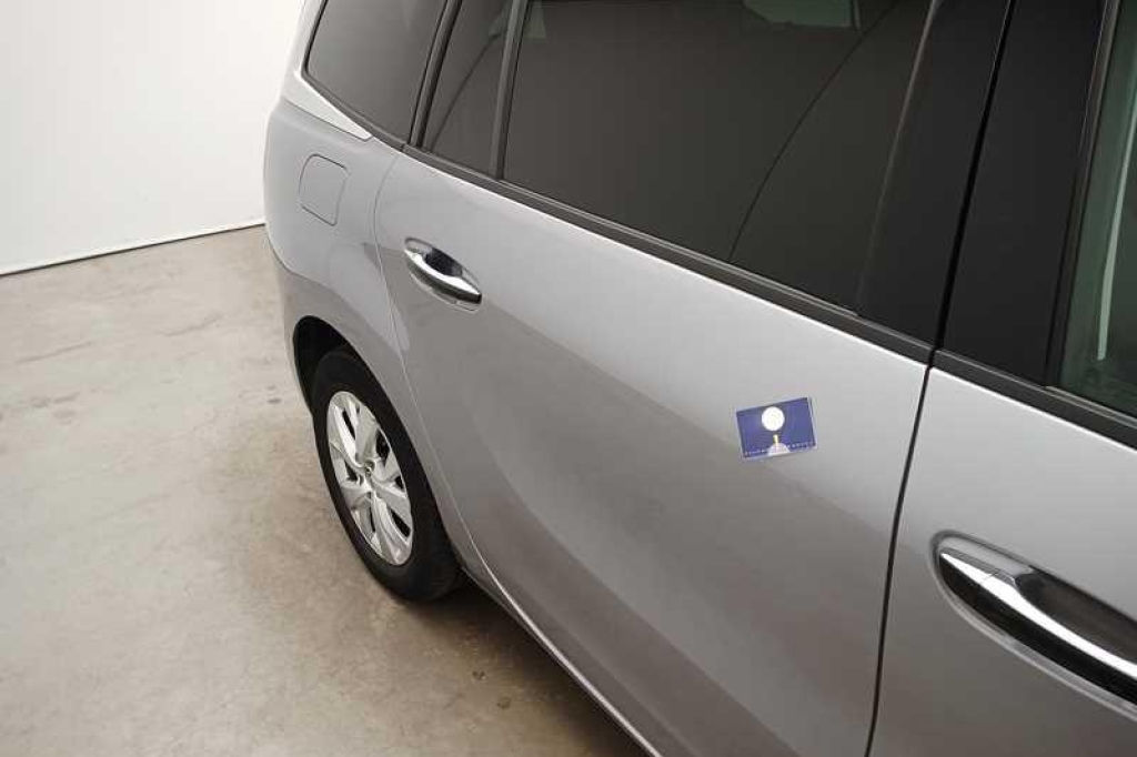 Citroen Grand C4 Picasso 2017 фото 21