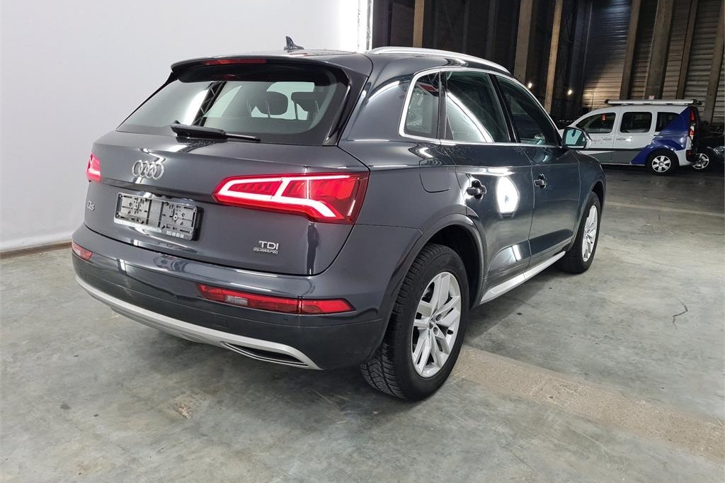 Audi Q5 2017 фото 5