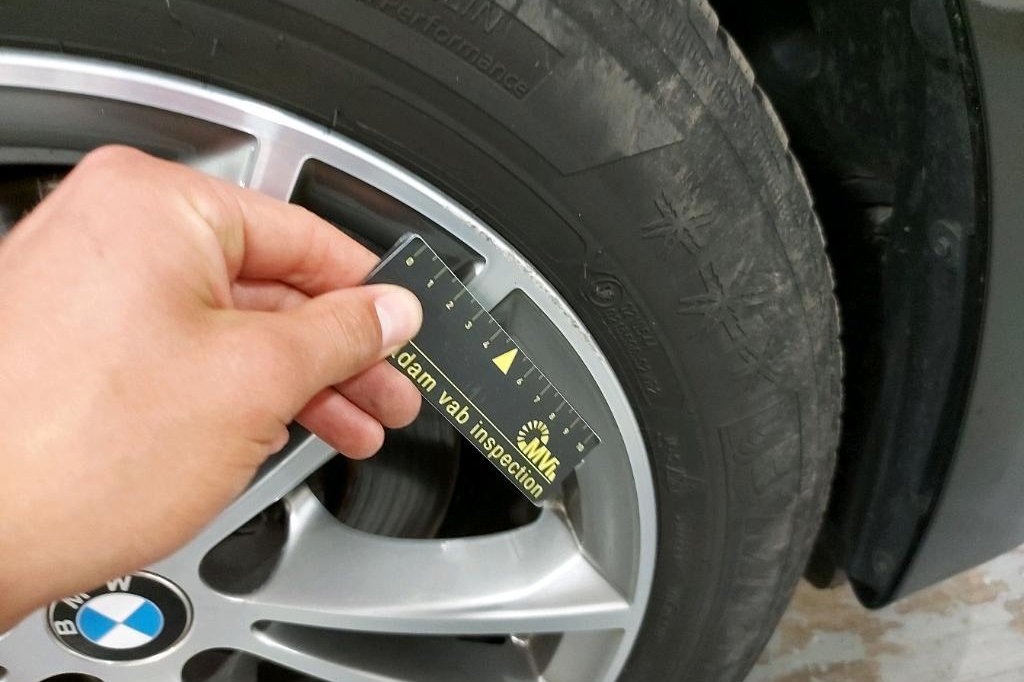 BMW 5 Series 2018 photo 20