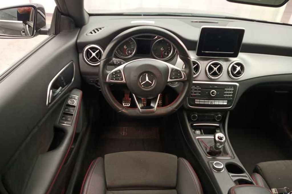 Mercedes-Benz CLA 2017 photo 1