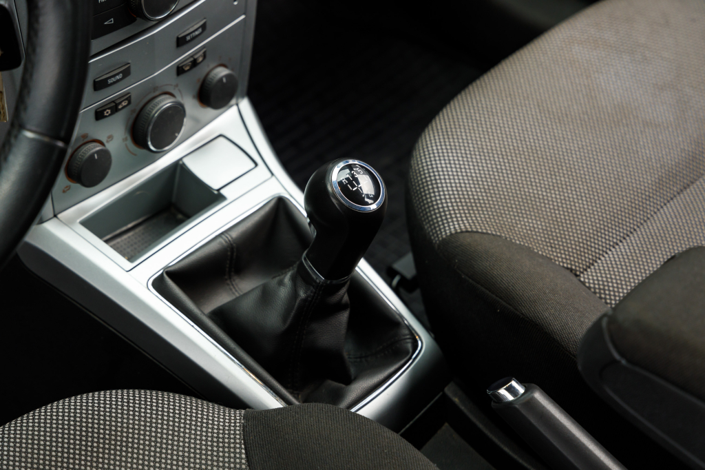 Opel Astra H 2010 фото 18