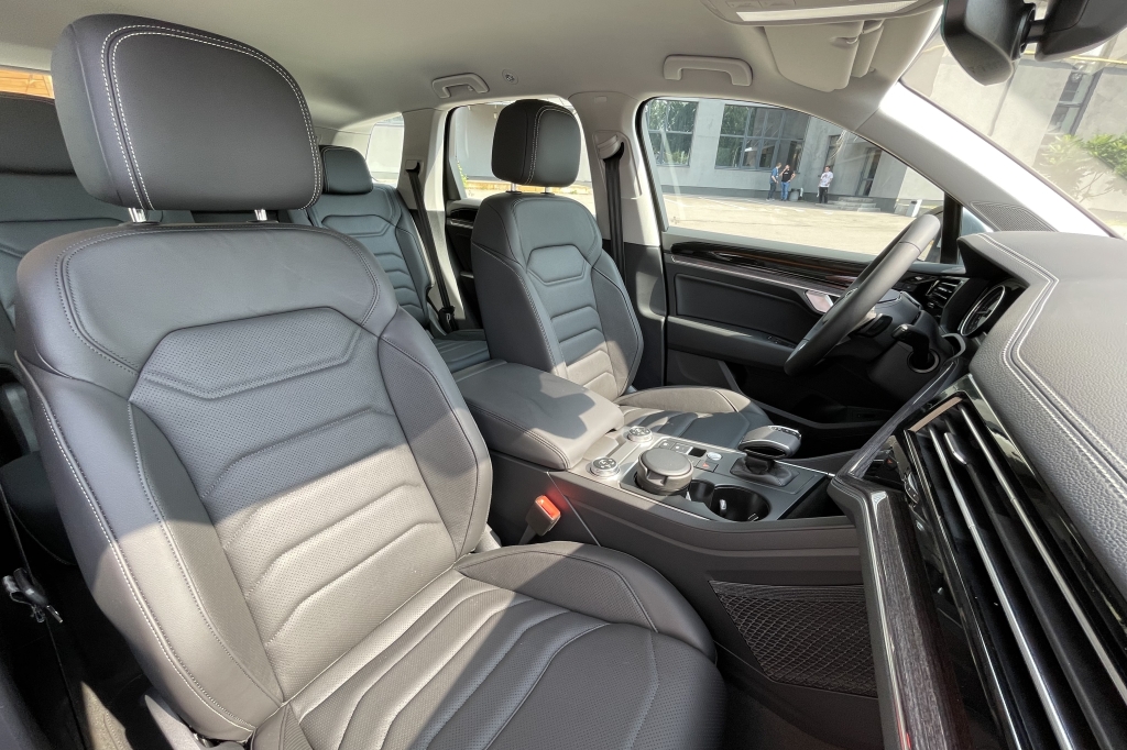 Volkswagen Touareg Silver 3.0TDI 2021 photo 11