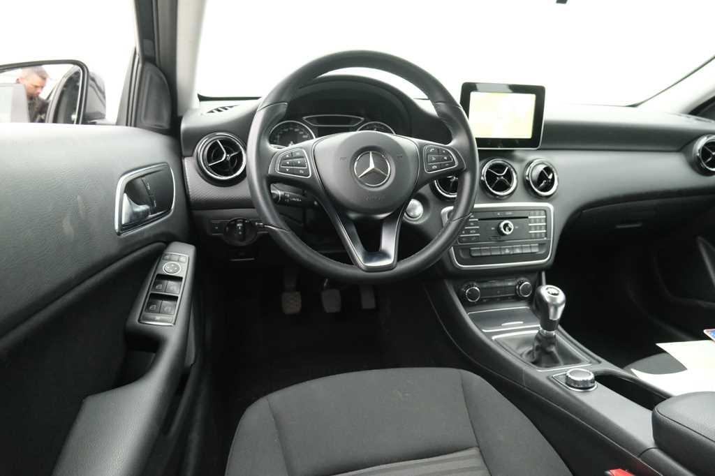 Mercedes-Benz A-Klasse 2017 photo 5