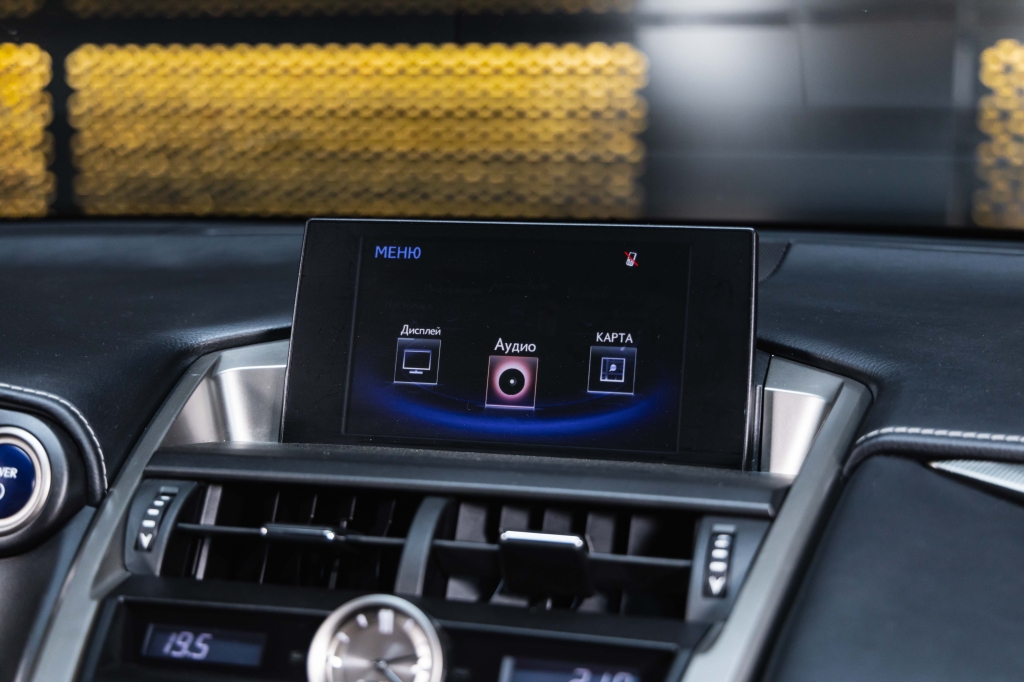 Lexus NX 300H 2016 фото Lexus NX 300H 2016 фото 25