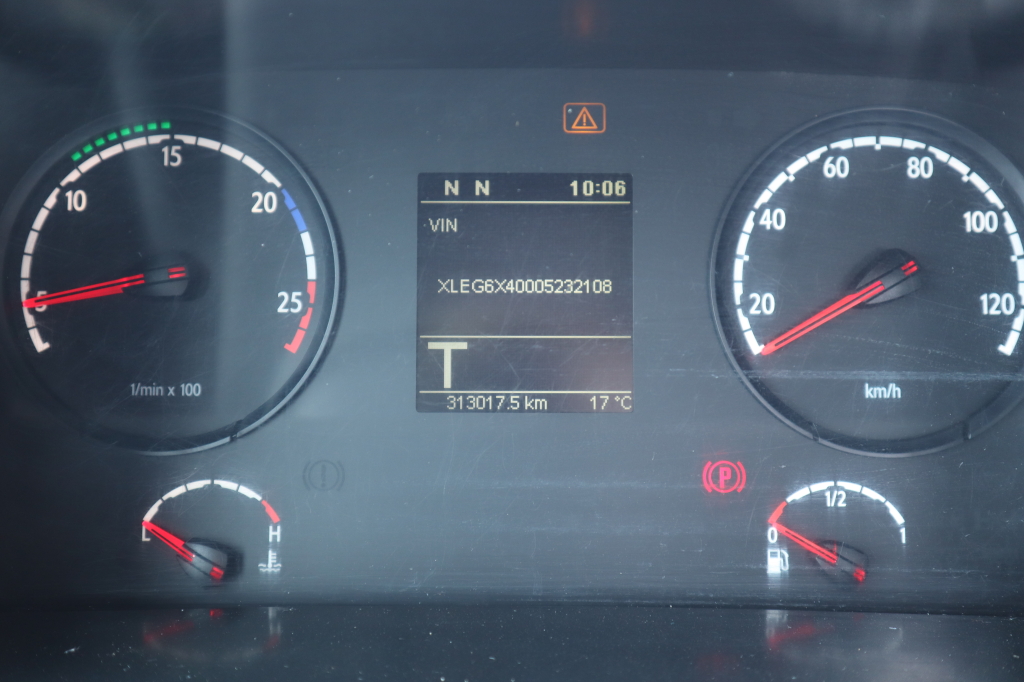 Scania G 400 2009 photo 14