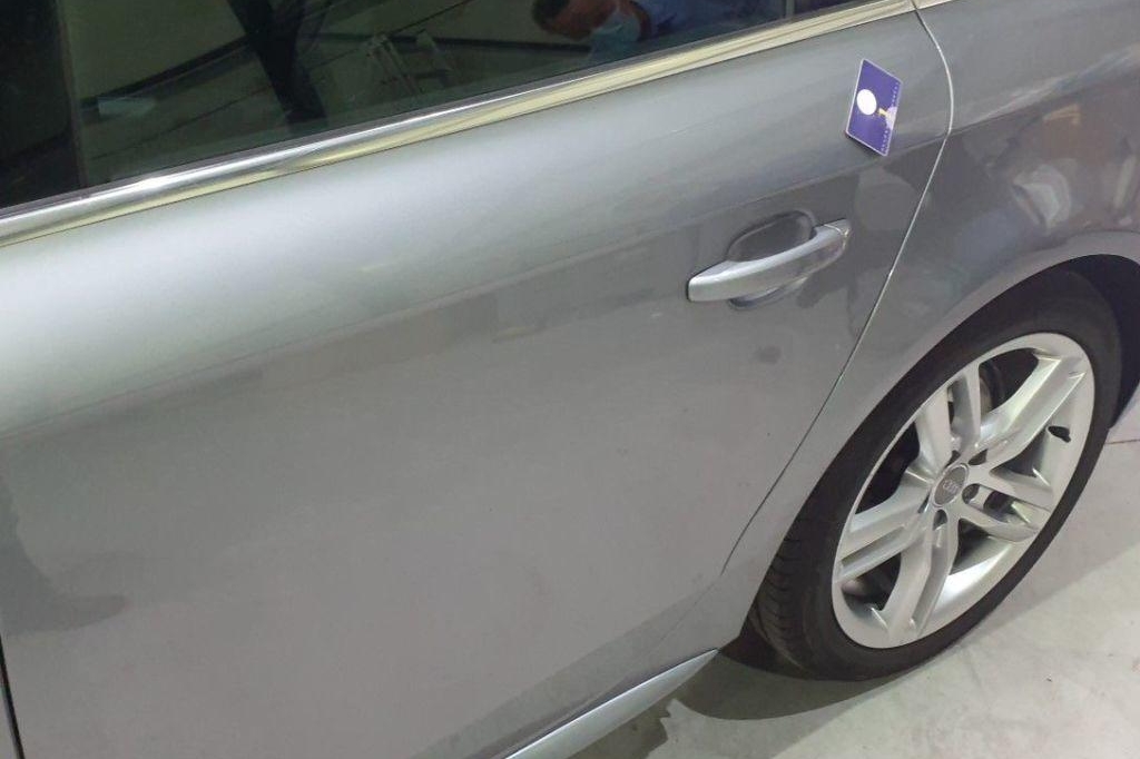 Audi A4 Avant 2015 фото 21