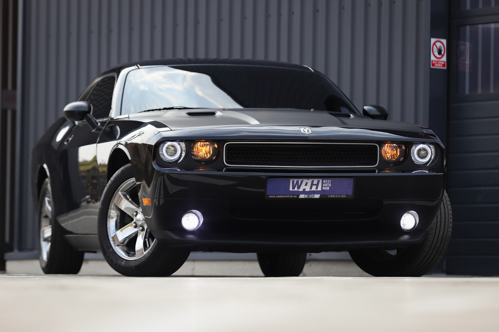 Dodge Challenger SE 2010 photo 9