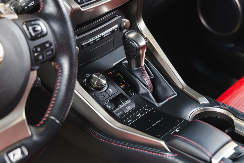 Lexus NX 300 F Sport 2018 photo 29