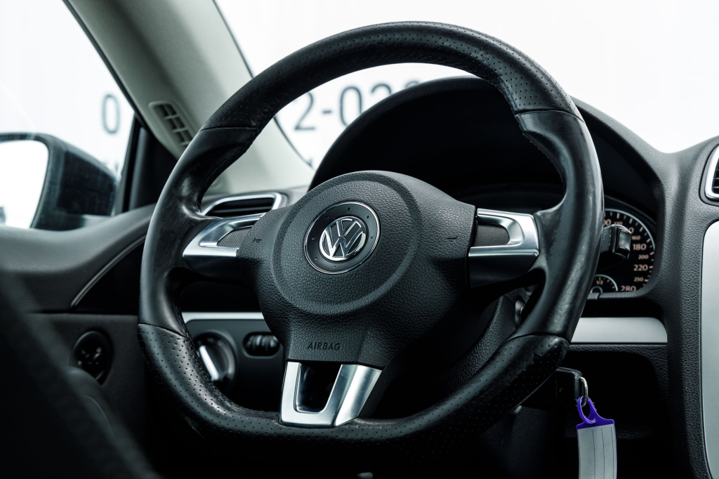 Volkswagen Scirocco 2009 фото 10