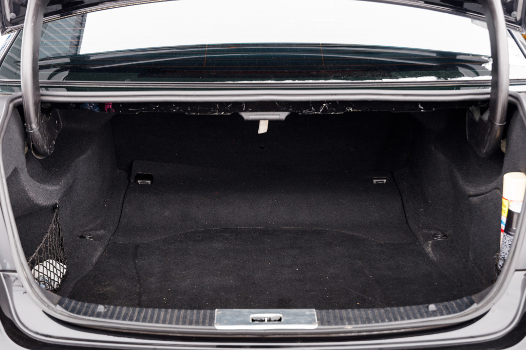 Mercedes-Benz E 200 CDI 2010 photo 29