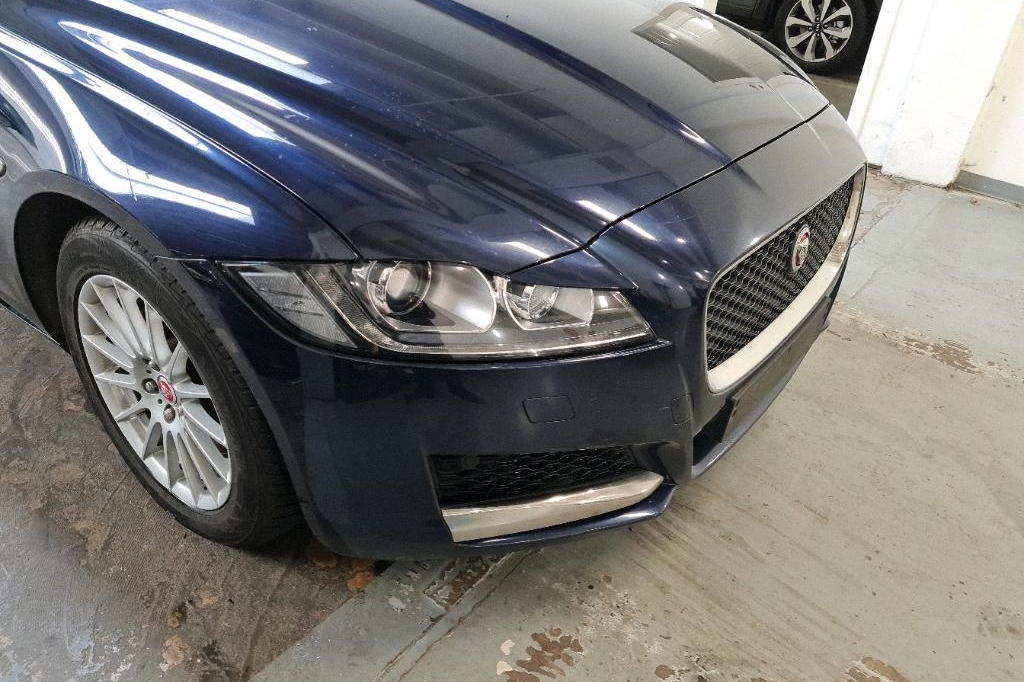 Jaguar XF Sportbrake 2018 photo 9