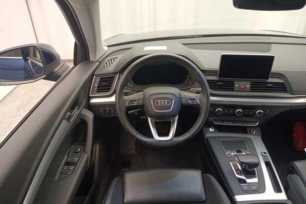 Audi Q5 2017 фото 5