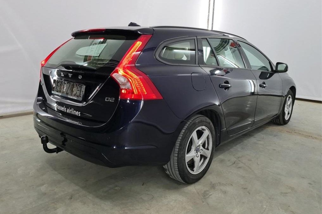 Volvo V60 2016 фото 2