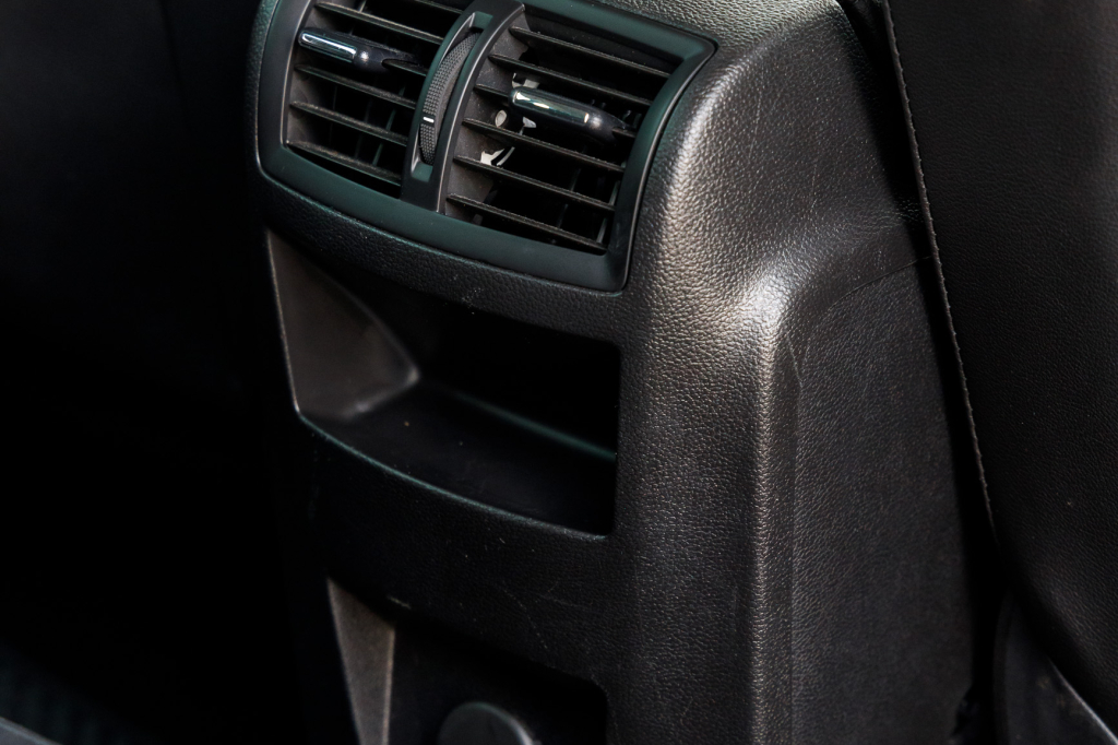 Opel Insignia фото 30