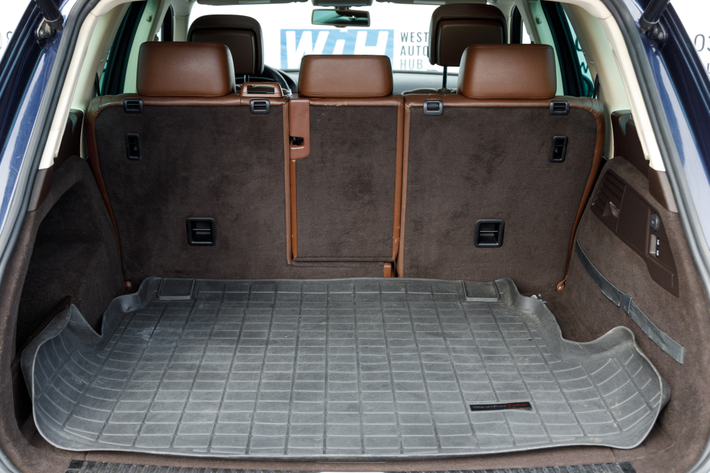 Volkswagen Touareg 2012 фото 12