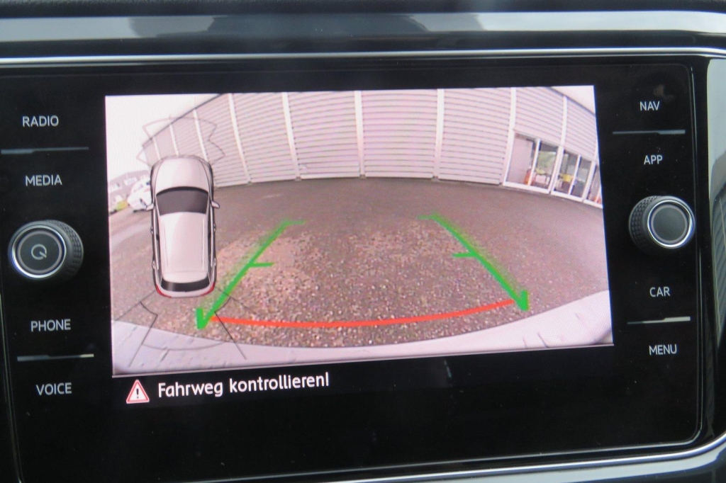 Volkswagen T-Roc 2019 фото 7