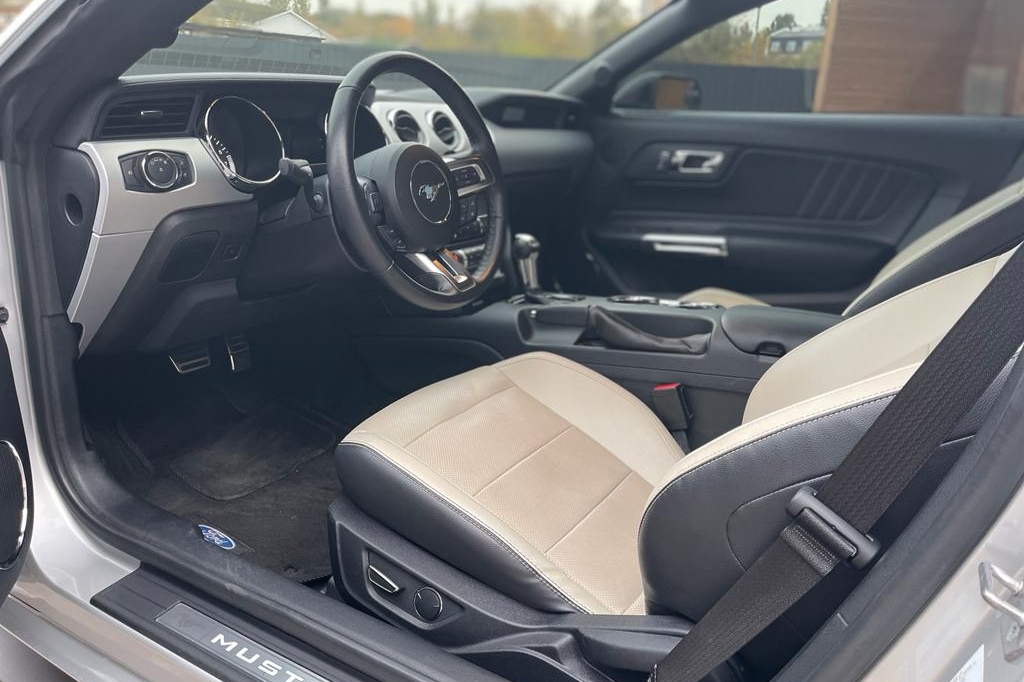 Ford Mustang Cabrio 2017 photo 8