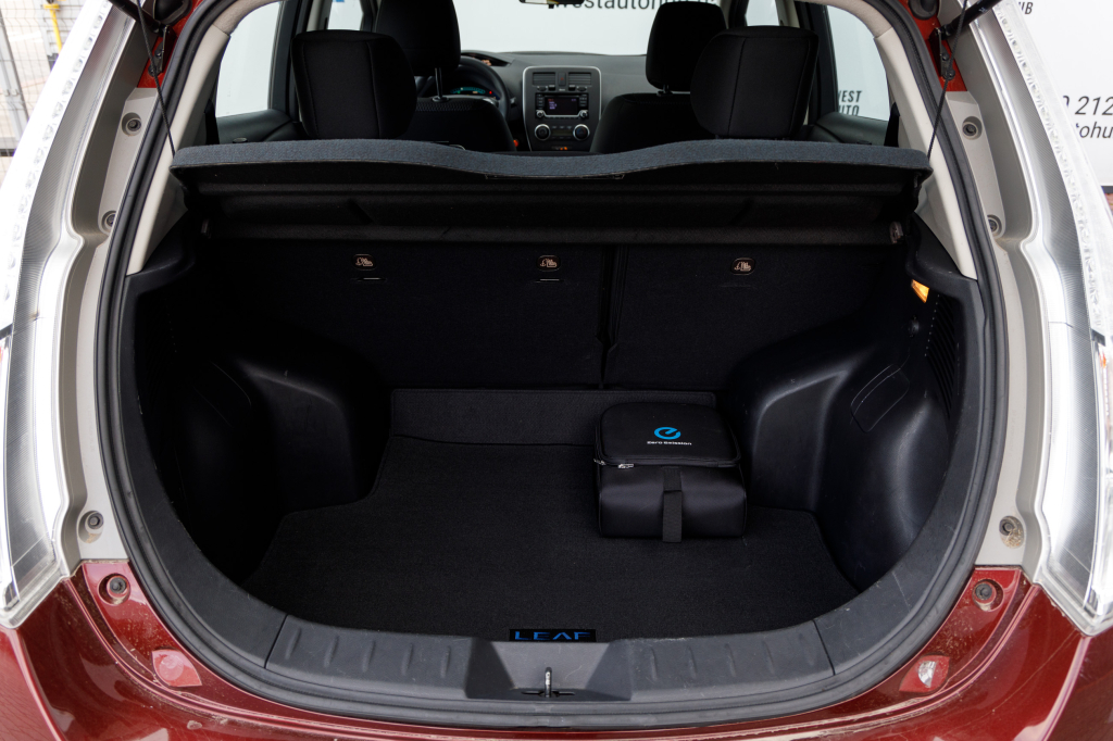 Nissan Leaf фото 20