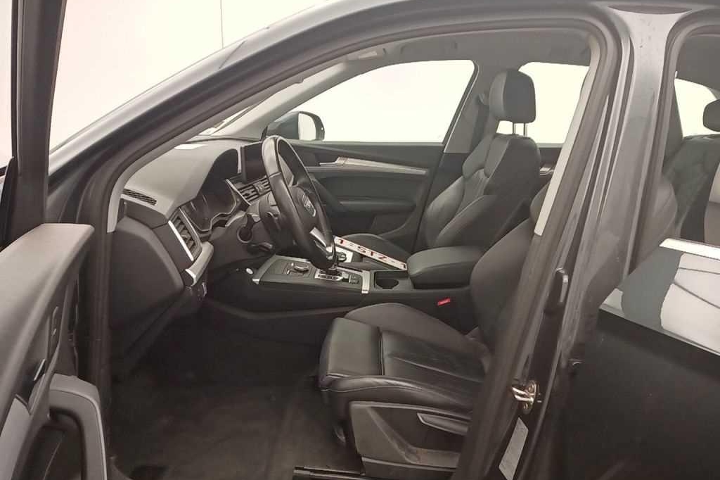 Audi Q5 2017 photo 1