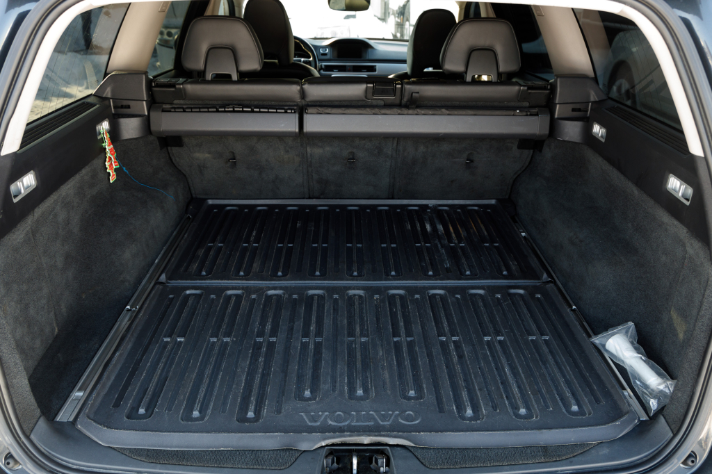 Volvo V70 D4 AWD photo 29