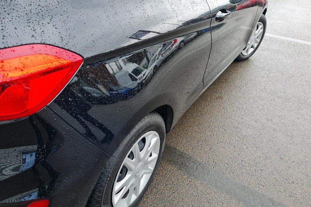 Ford Fiesta 2018 фото 12