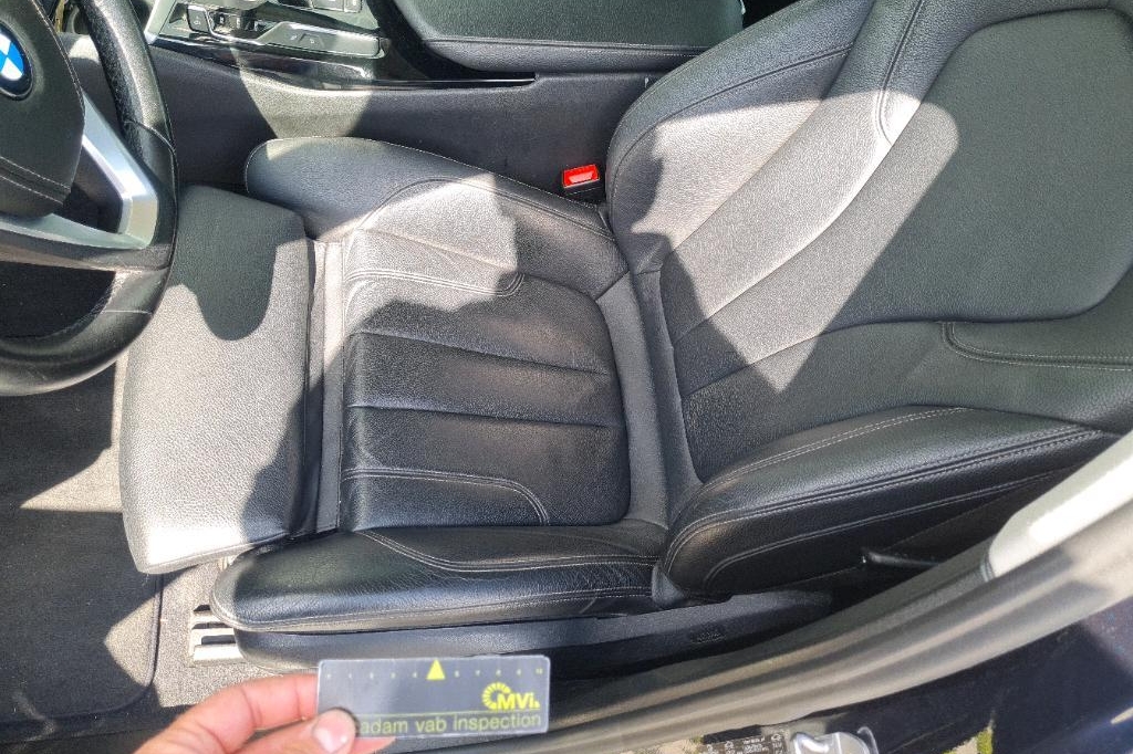 BMW 5 Series 2017 фото 10