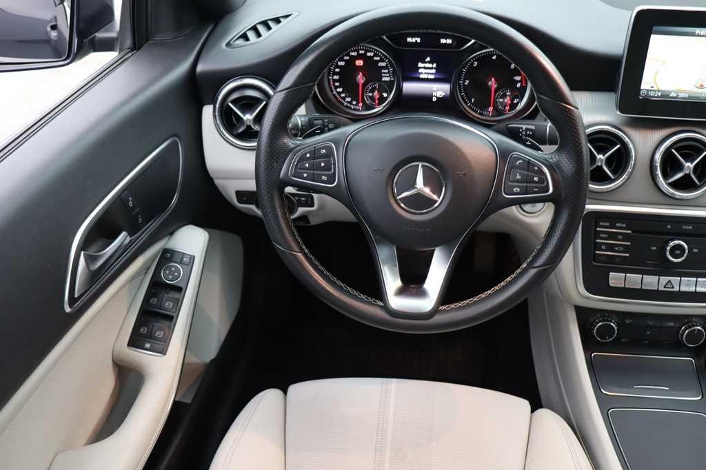 Mercedes-Benz CLA-Klasse 2017 photo 6