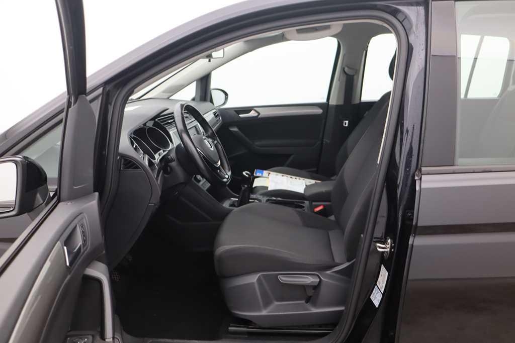 Volkswagen Touran 2016 photo 7