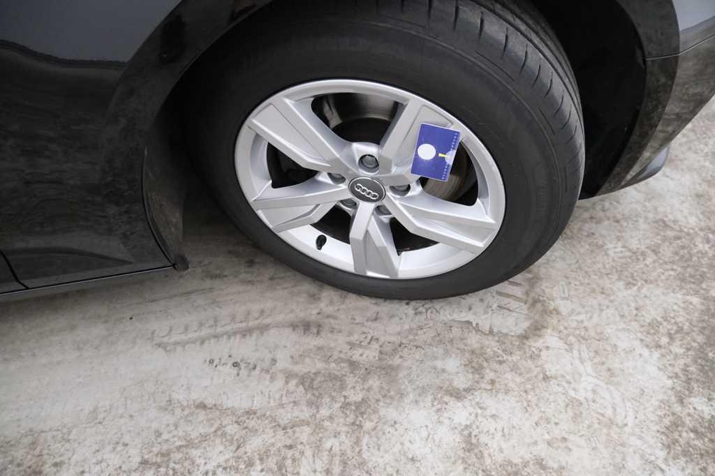 Audi A4 Avant 2016 фото 14