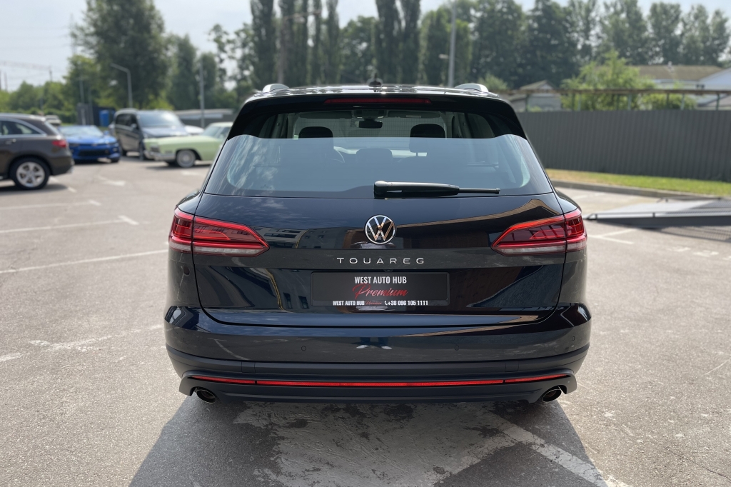 Volkswagen Touareg 2021 photo 2