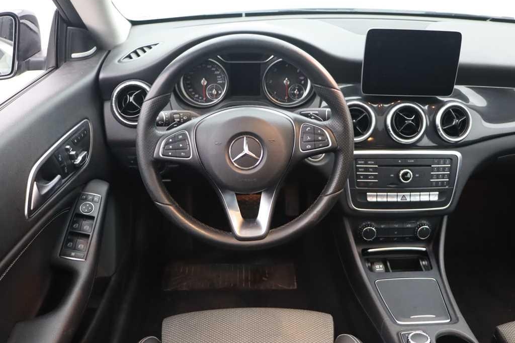 Mercedes-Benz CLA-Klasse 2017 photo 4