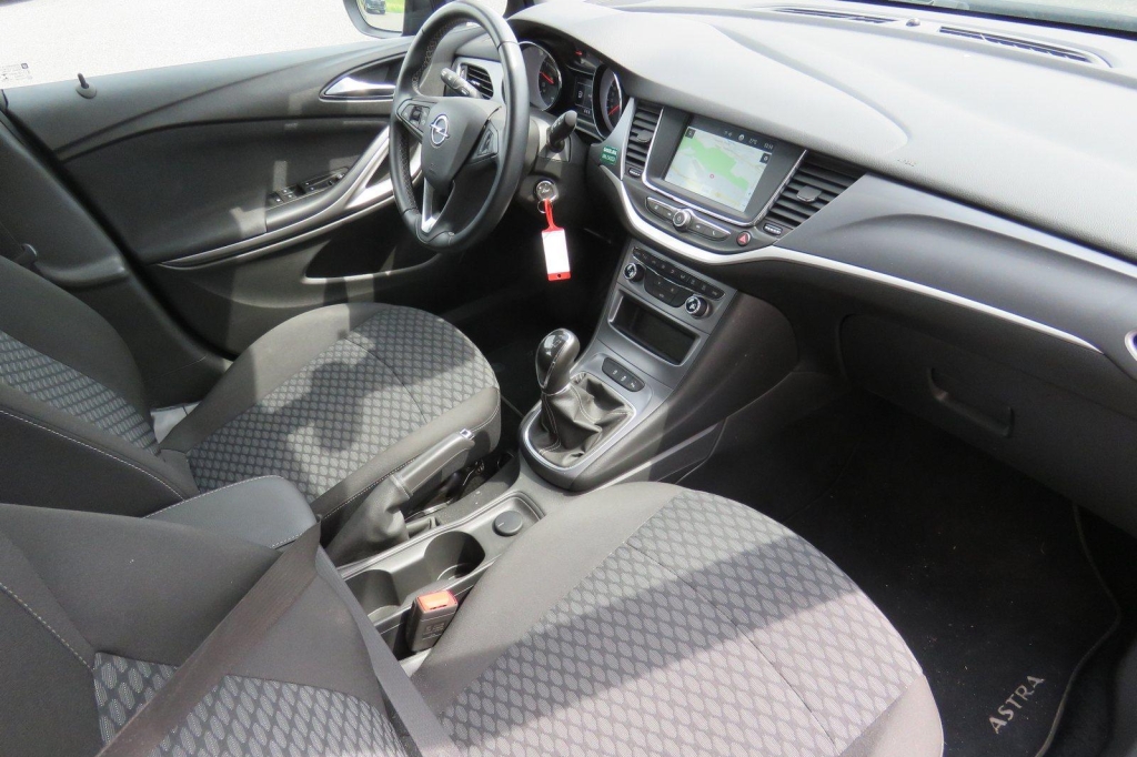 Opel Astra Sports Tourer 2019 photo 3