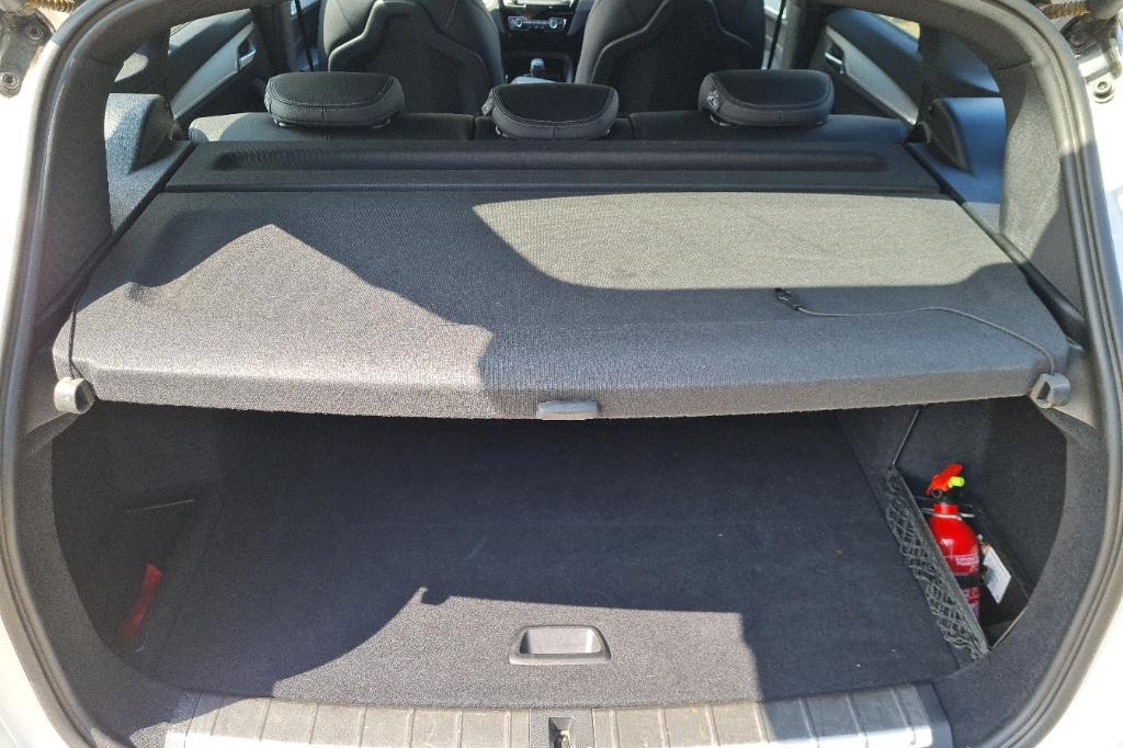 BMW X1 2016 фото 8