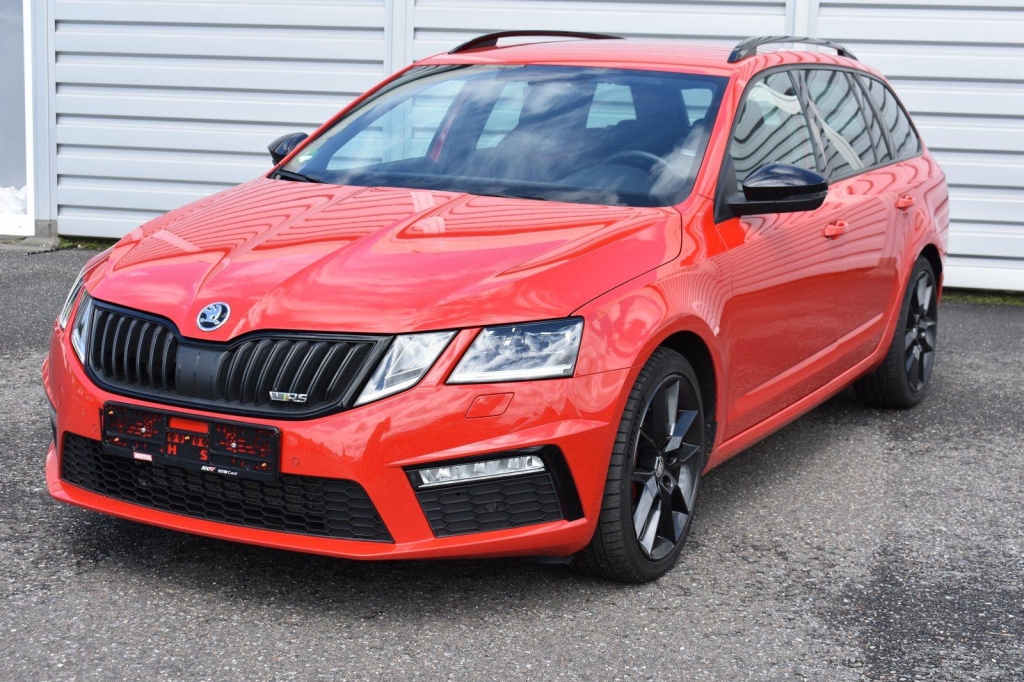 Skoda Octavia Combi RS 2018 photo 4