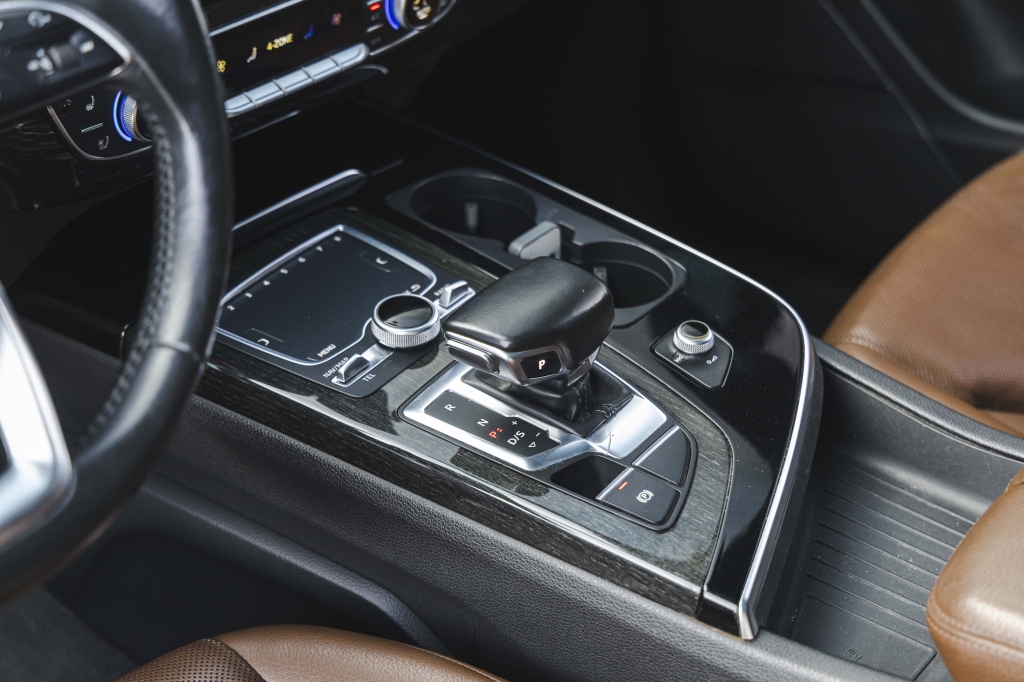 Audi Q7 2016 photo 30