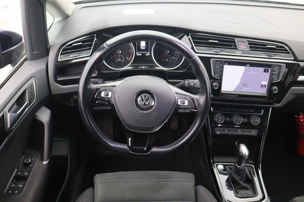 Volkswagen Touran 2016 фото 6