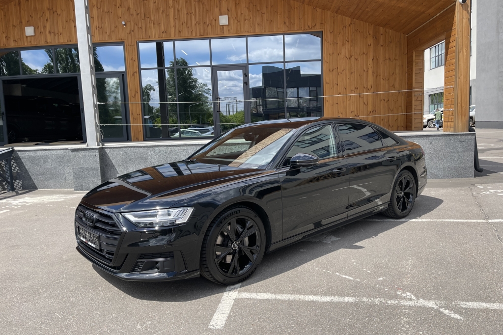 Audi A8 Long Black Stile 2020 photo 3
