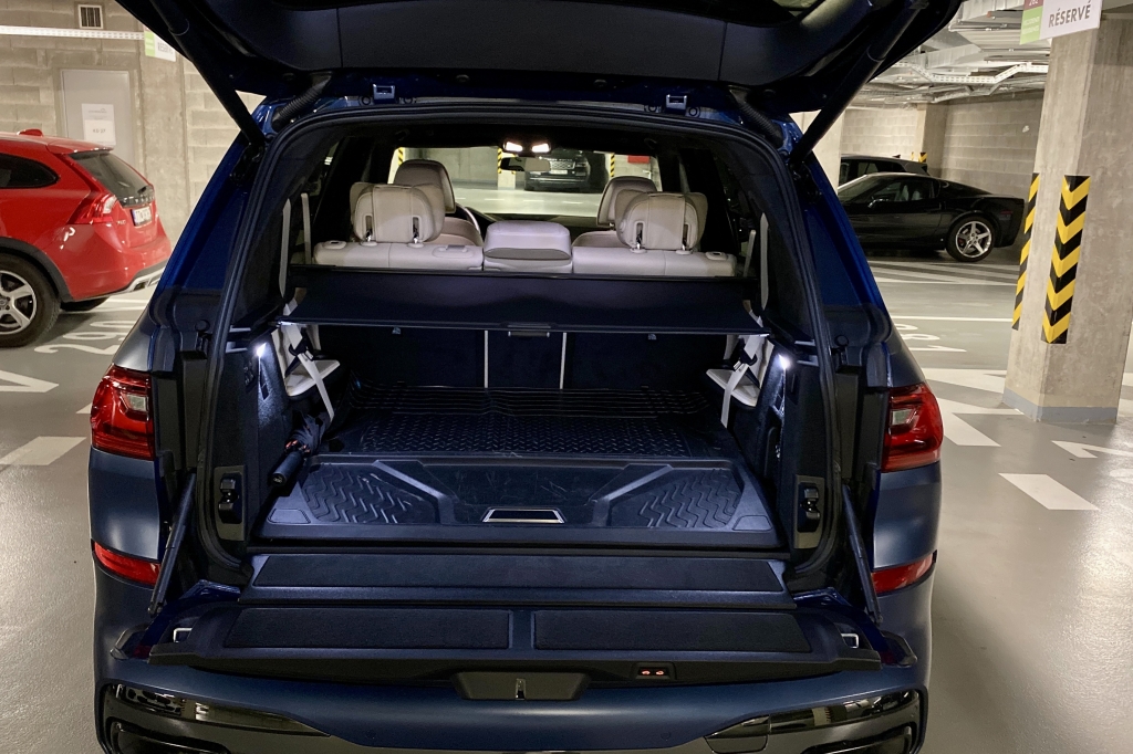 BMW X7 M50D 2021 photo 10