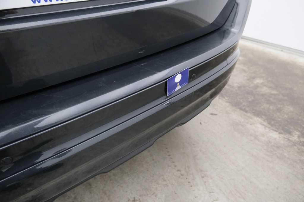 Volvo XC60 2018 фото 15