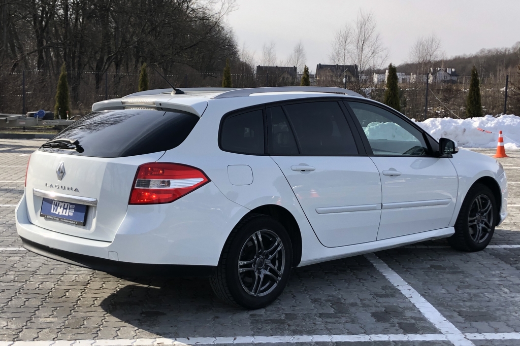 Renault Laguna фото 5