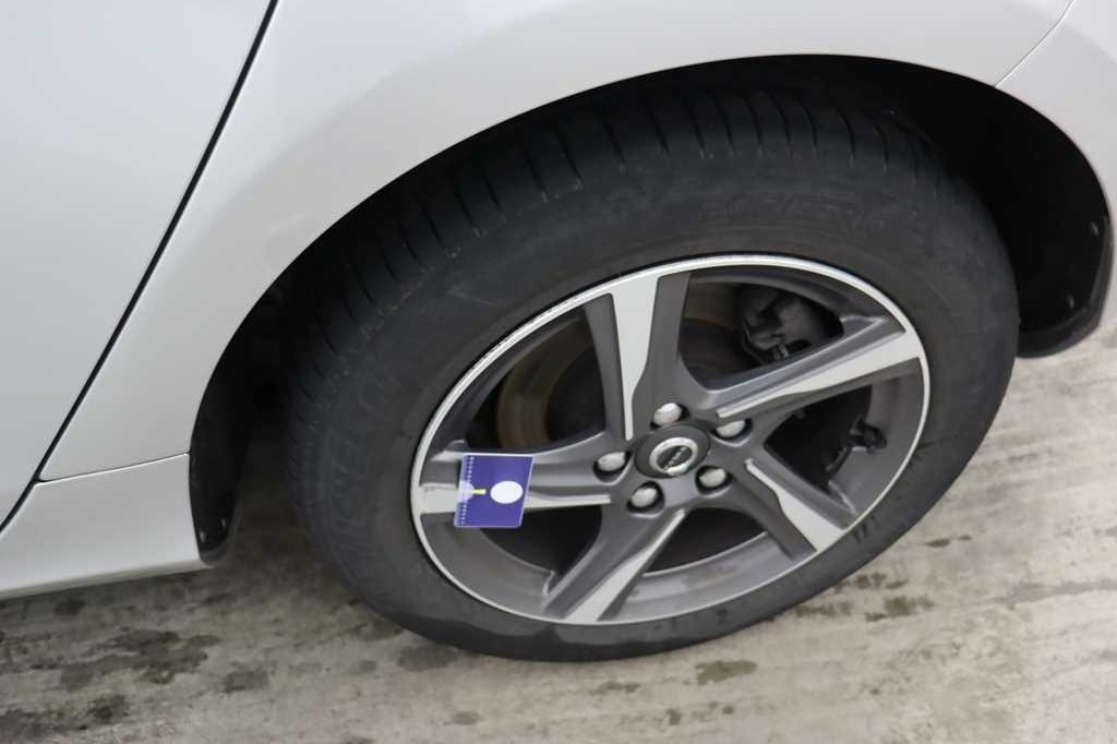 Volvo V40 2016 фото 7