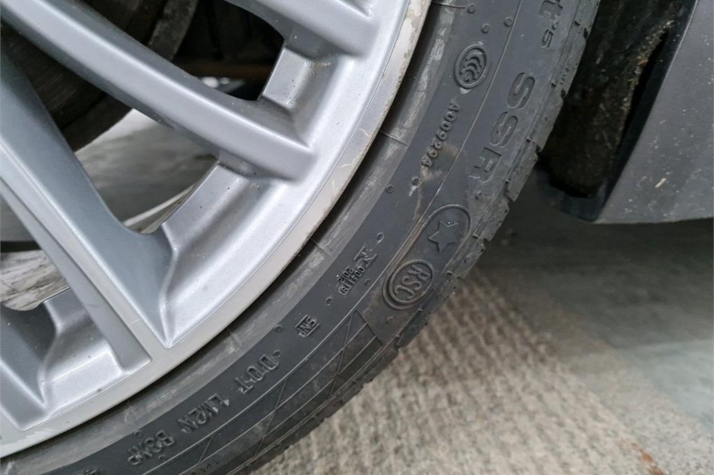 Alfa Romeo Giulia 2017 фото 10