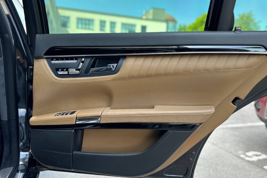 Mercedes-Benz S 600 GUARD B6/B7 2007 photo 18