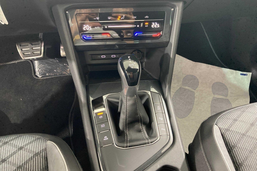 Volkswagen New Tiguan 2021 photo 3