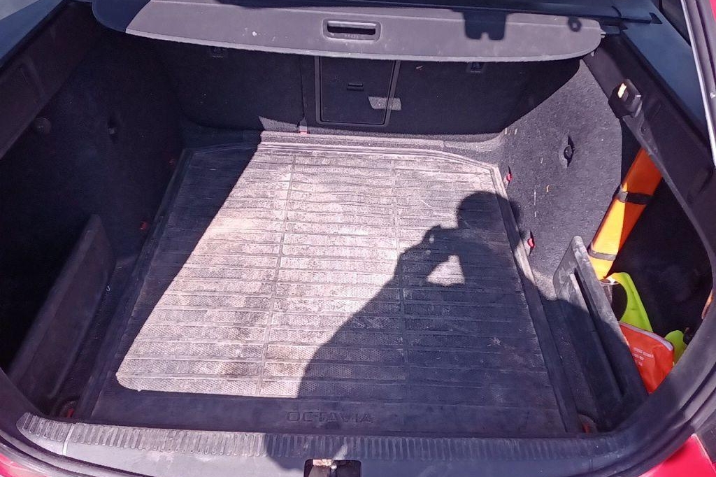 Skoda Octavia Combi 2018 photo 11