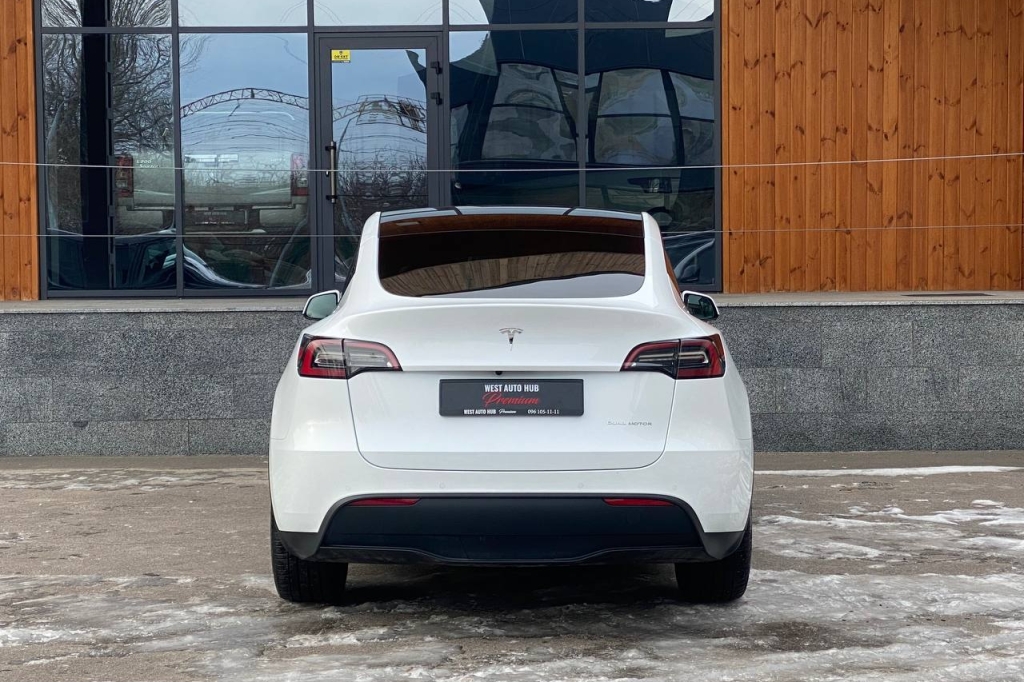 Tesla Model Y Long Range 2022 фото 4
