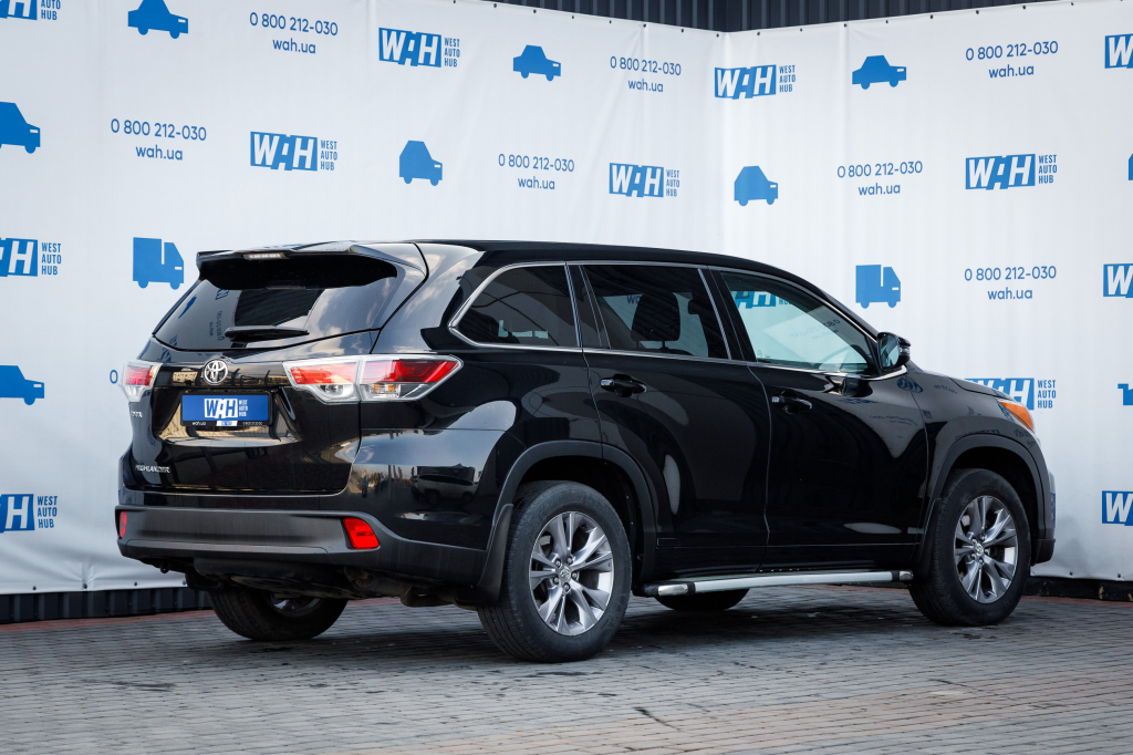 Toyota Highlander 2015 фото 4