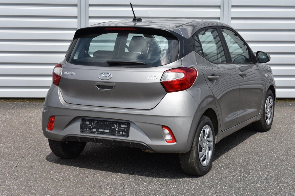 Hyundai i10 2021 фото 1